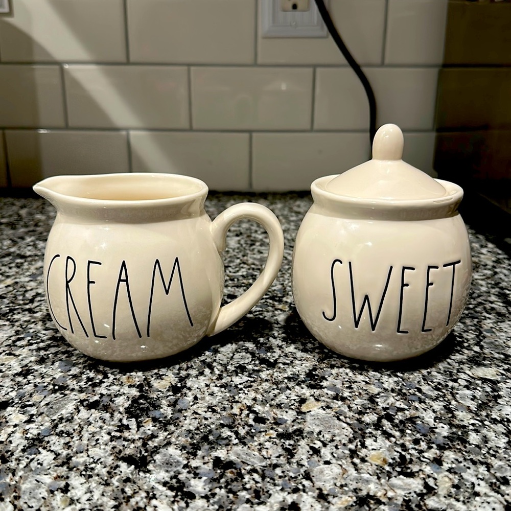 Rae Dunn Sugar & Cream Set